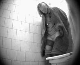 Скрытая камера в институтском туалете